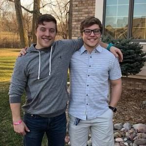 Meet your Posher, Logan